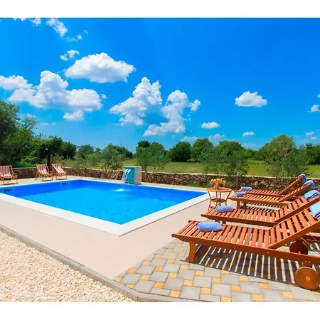 Villa Pletikosa *